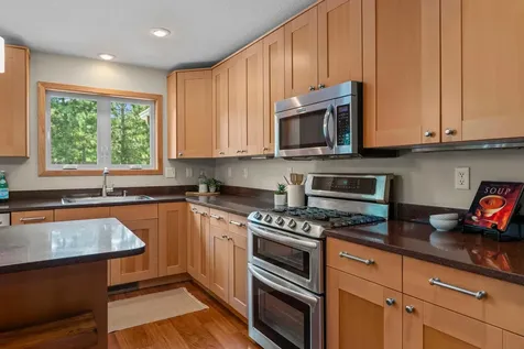 9040 E Sunrise Circle Eden Prairie MN 55347