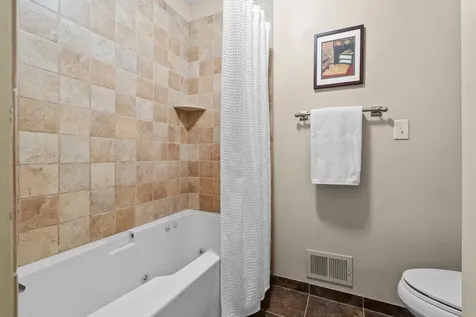9040 E Sunrise Circle Eden Prairie MN 55347