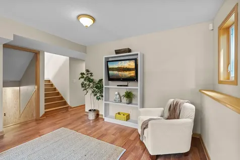 9040 E Sunrise Circle Eden Prairie MN 55347