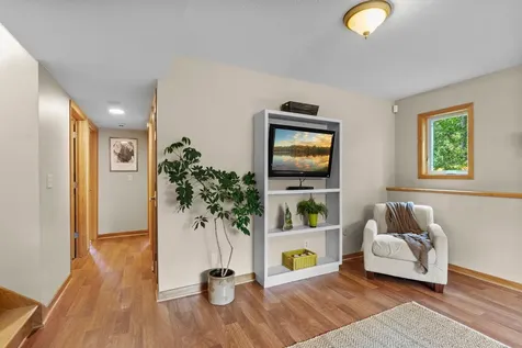 9040 E Sunrise Circle Eden Prairie MN 55347