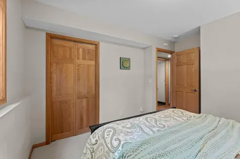 9040 E Sunrise Circle Eden Prairie MN 55347