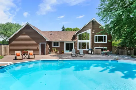9040 E Sunrise Circle Eden Prairie MN 55347