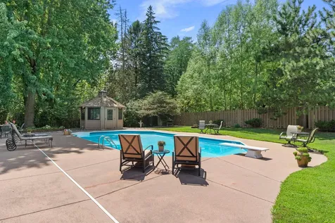 9040 E Sunrise Circle Eden Prairie MN 55347