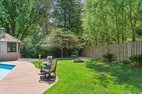 9040 E Sunrise Circle Eden Prairie MN 55347