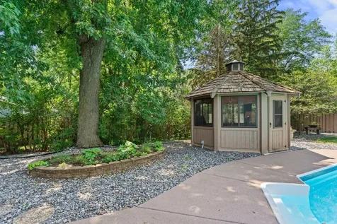 9040 E Sunrise Circle Eden Prairie MN 55347
