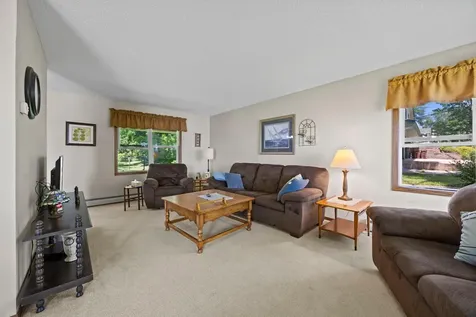 11040 N Shore Road Waconia MN 55387