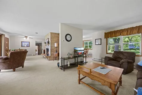 11040 N Shore Road Waconia MN 55387