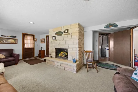 11040 N Shore Road Waconia MN 55387