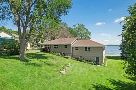 11040 N Shore Road Waconia MN 55387
