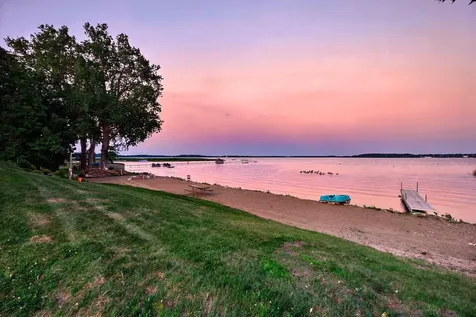 11040 N Shore Road Waconia MN 55387
