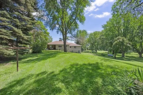 11040 N Shore Road Waconia MN 55387