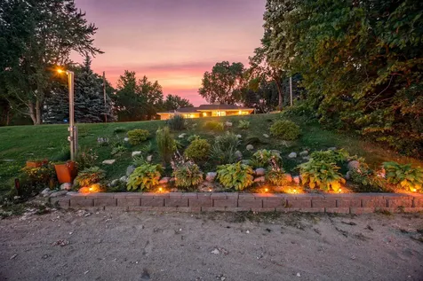 11040 N Shore Road Waconia MN 55387