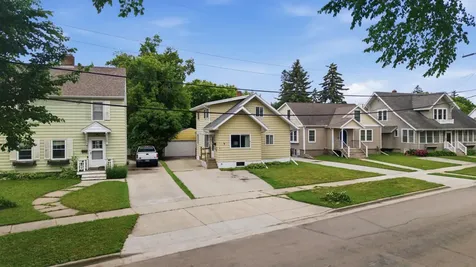 9 N Terrace N Fargo ND 58102