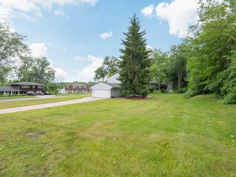 8108 Ensign Curve Bloomington MN 55438