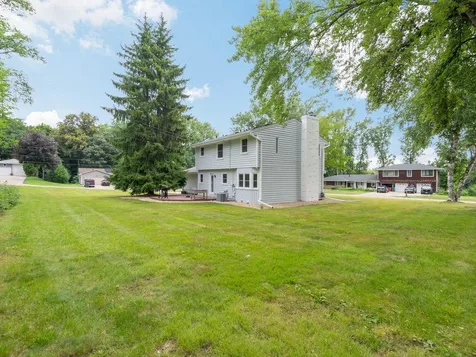 8108 Ensign Curve Bloomington MN 55438
