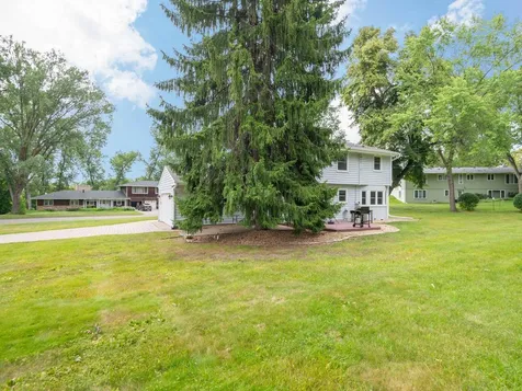 8108 Ensign Curve Bloomington MN 55438