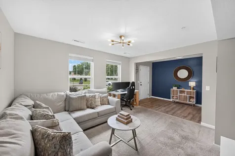 781 Midtown Lane New Brighton MN 55112
