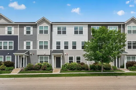 781 Midtown Lane New Brighton MN 55112