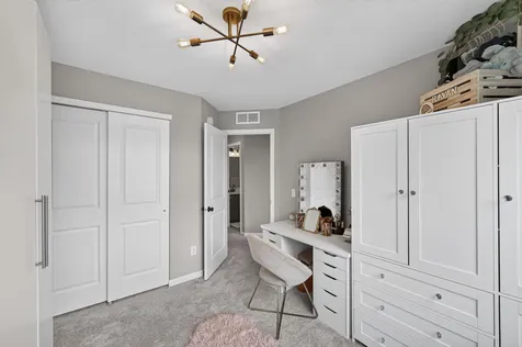 781 Midtown Lane New Brighton MN 55112