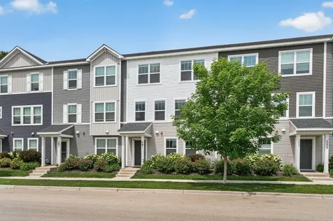 781 Midtown Lane New Brighton MN 55112