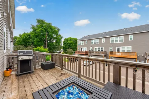 781 Midtown Lane New Brighton MN 55112