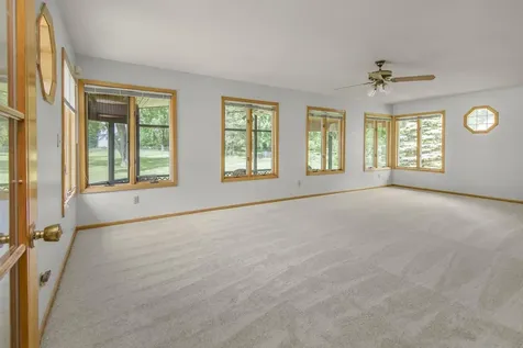 1957 Payne Avenue Maplewood MN 55117
