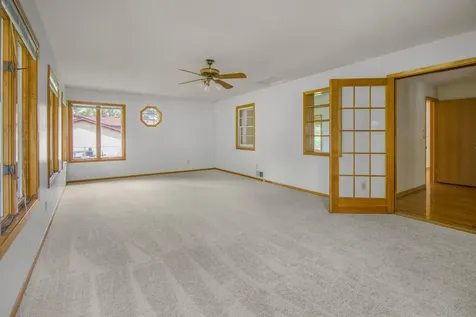 1957 Payne Avenue Maplewood MN 55117