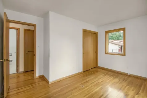 1957 Payne Avenue Maplewood MN 55117