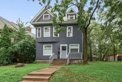 812 7th Street SE Minneapolis MN 55414