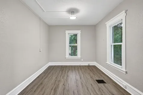 812 7th Street SE Minneapolis MN 55414