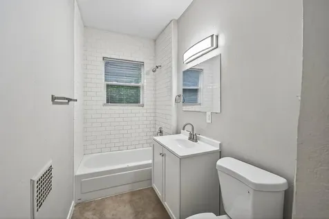 812 7th Street SE Minneapolis MN 55414