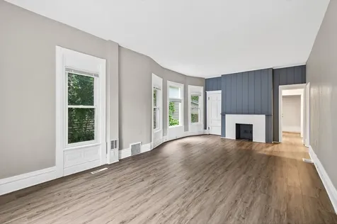 812 7th Street SE Minneapolis MN 55414