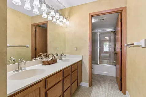 603 Lake Street Excelsior MN 55331