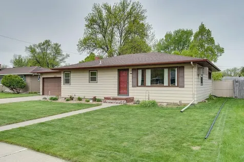 1821 16th Street S Moorhead MN 56560