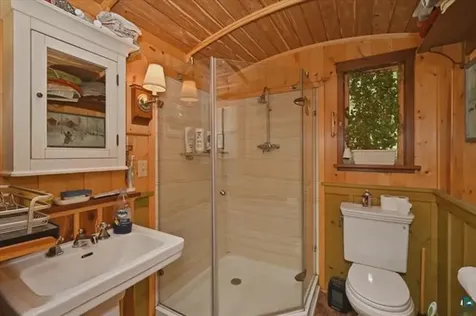 139 Howard Gnesen Road Duluth MN 55811