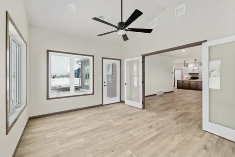 927 Maple Street Kindred ND 58051