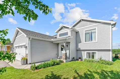 371 Cedar Avenue N Maple Lake MN 55358