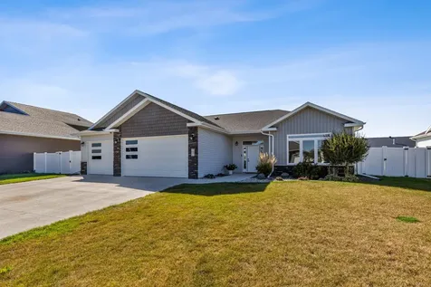 7441 15th Street S Fargo ND 58104