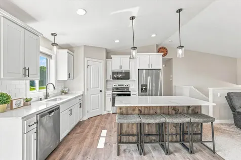 25707 Euclid Avenue Wyoming MN 55092