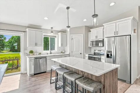 25707 Euclid Avenue Wyoming MN 55092