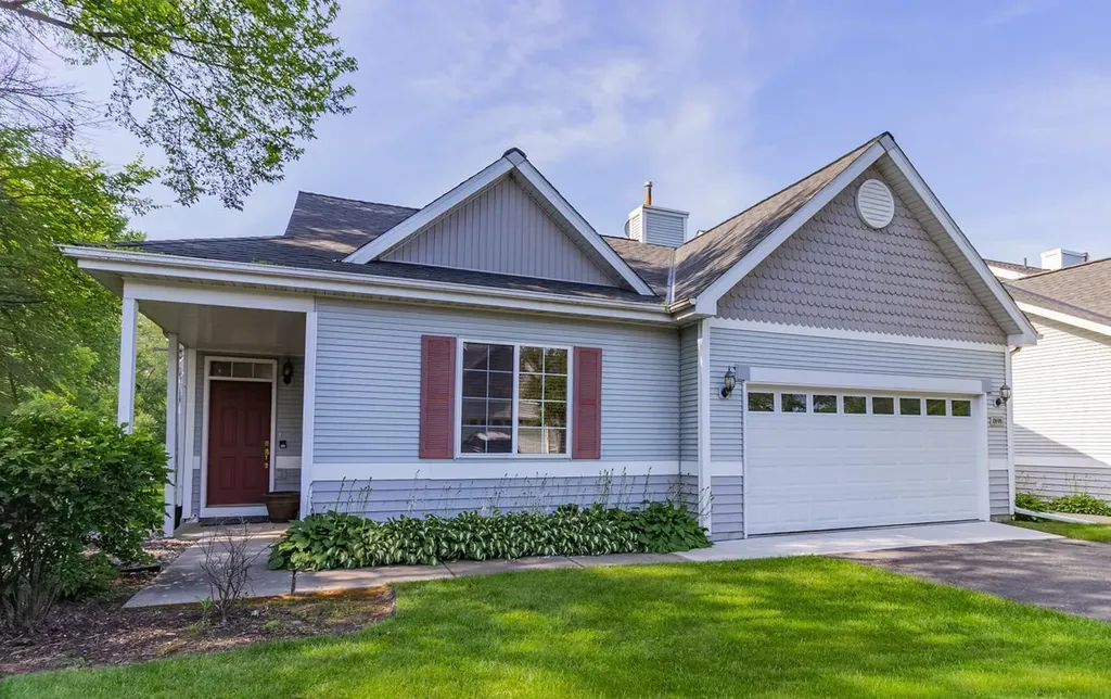 1898 Christensen Avenue West Saint Paul MN 55118