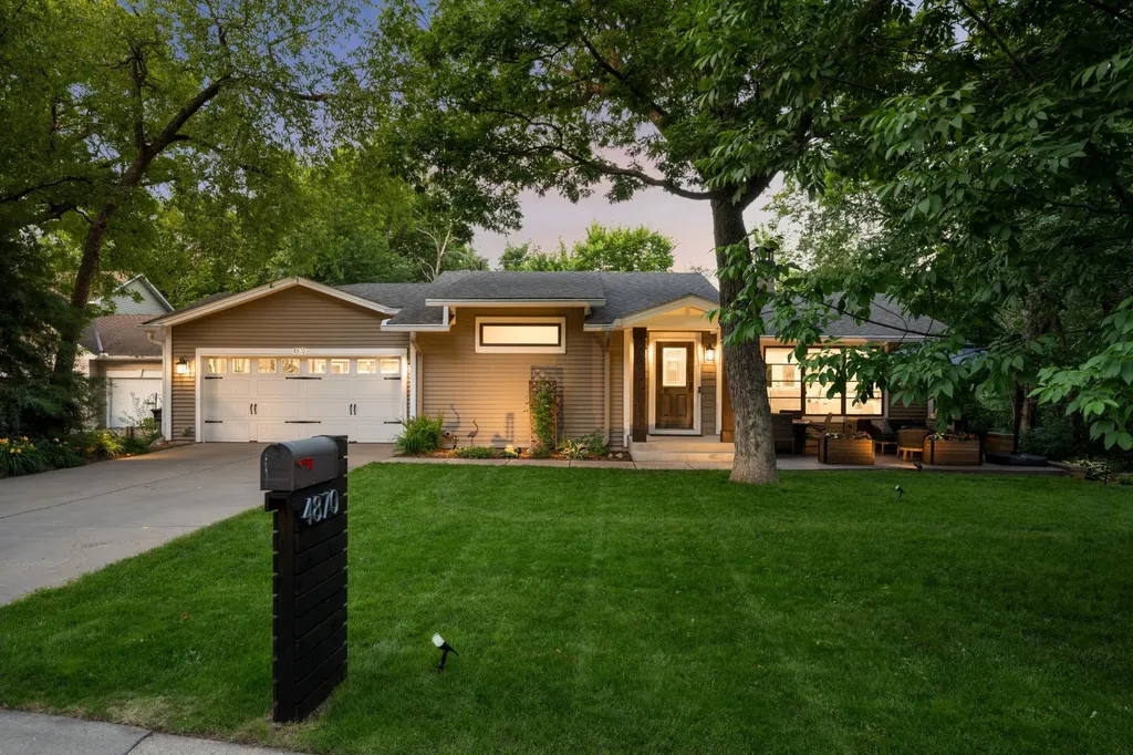 4870 Rusten Road Eagan MN 55122