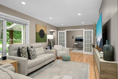4870 Rusten Road Eagan MN 55122
