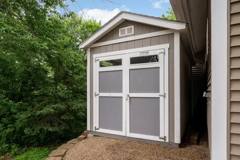 4870 Rusten Road Eagan MN 55122