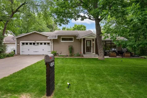 4870 Rusten Road Eagan MN 55122