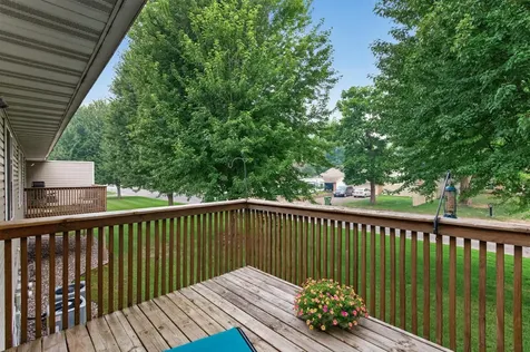 889 125th Drive NE Blaine MN 55434