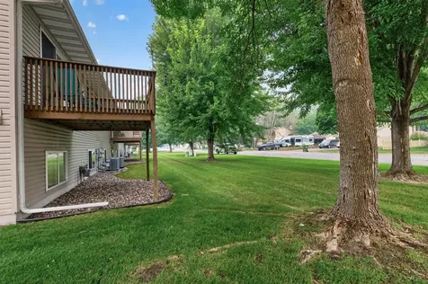 889 125th Drive NE Blaine MN 55434