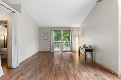 889 125th Drive NE Blaine MN 55434