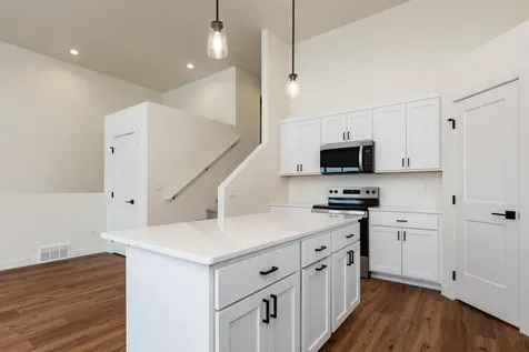 3734 33rd Street S Moorhead MN 56560