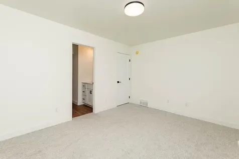 3734 33rd Street S Moorhead MN 56560